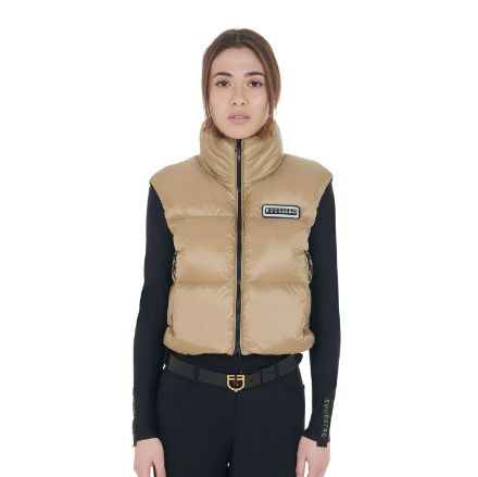 Women's zippered cropped vest